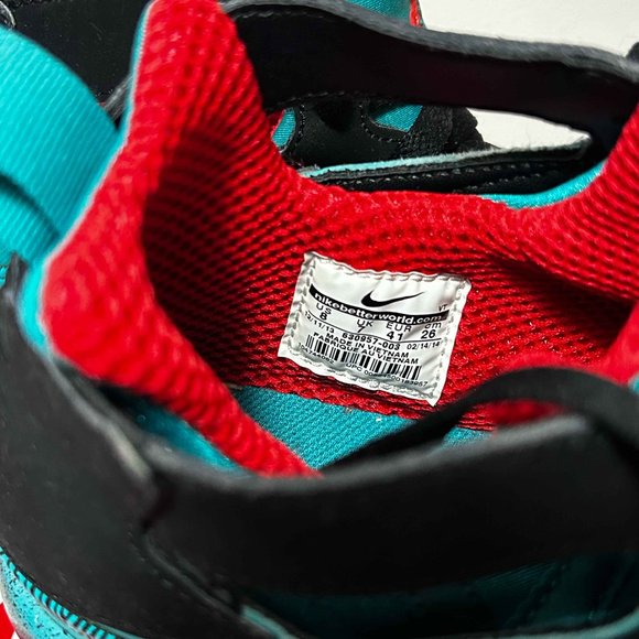 Nike Air Tech Challenge Huarache Black/Turbo Green–Light Crimson Size 8